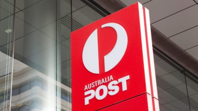 Australia Post превысила целевой показатель по сокращению выбросов и перевела операции на 100% возобновляемой электроэнергии
