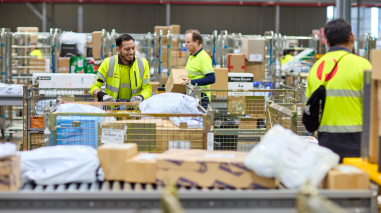 Australia Post расширяет возможности управления возвратами после приобретения доли в Shiperoo