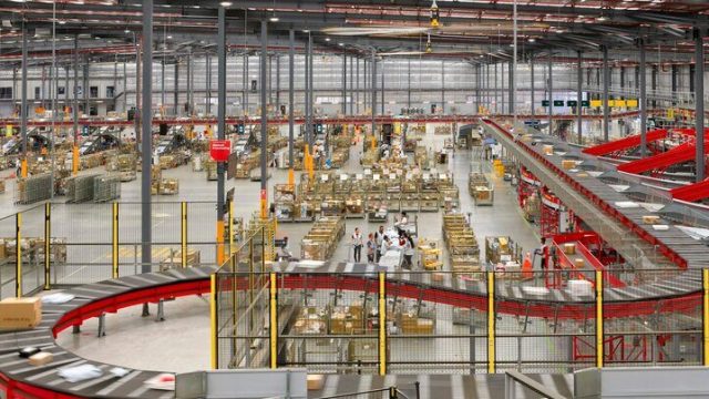 Australia Post увеличила прибыль на 215 млн австралийских долларов благодаря рекордному пиковому сезону