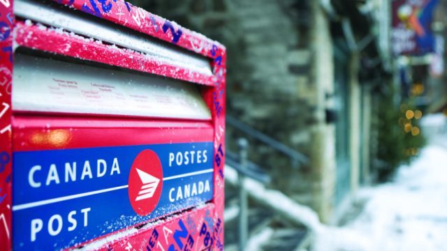 Canada Post получила от правительства кредит на C$1 млрд для поддержания работы