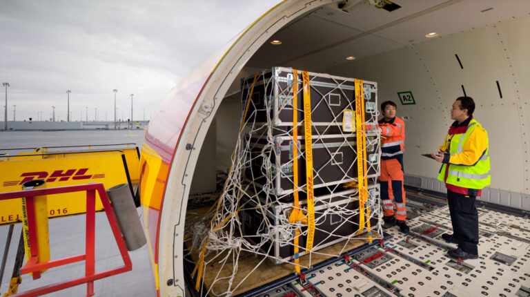 DHL Express запустила сервис для отправлений весом до 3 000 кг