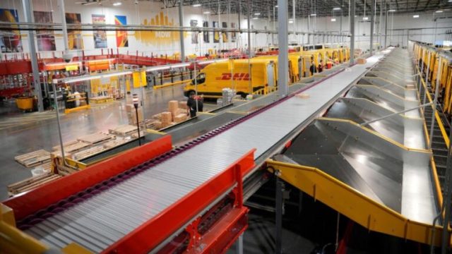 DHL Express открыл полностью автоматизированный сервисный центр в Чикаго