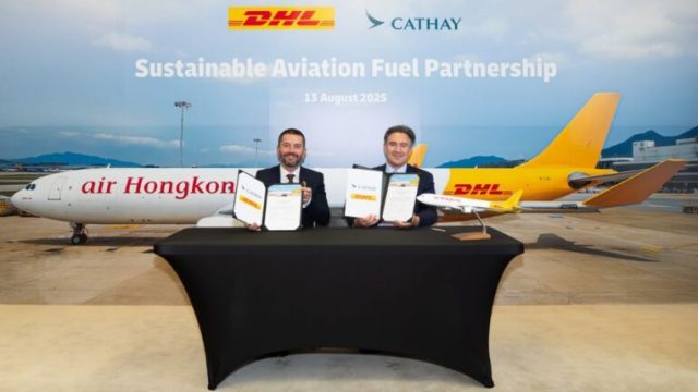 DHL Express присоединилась к корпоративной программе Cathay по использованию SAF
