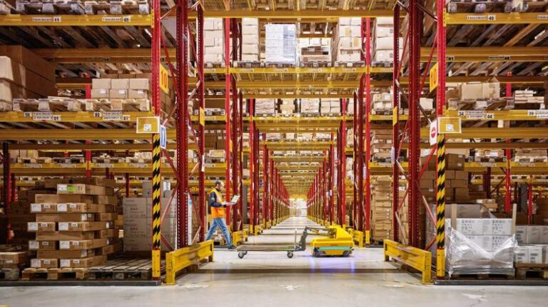DHL ускоряет внедрение автоматизации с помощью платформы SVT Robotics