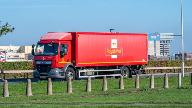 Etsy предлагает британским продавцам сервис Royal Mail для доставки в США