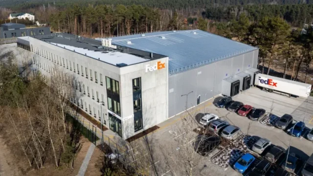 FedEx открыл новый сортировочный центр в Литве