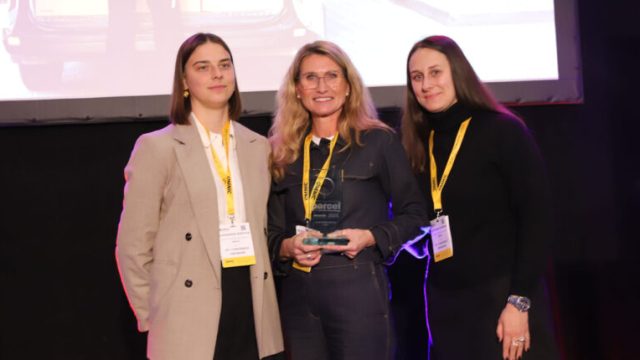Omniva получила награду Service Provider of the Year на Parcel and Postal Technology International Awards 2025