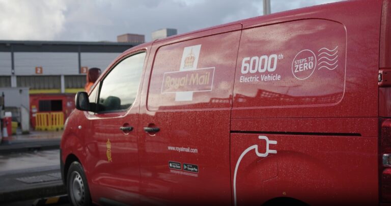 Royal Mail ввела в эксплуатацию 6000-й электромобиль