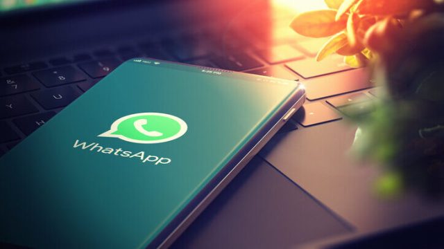 Rugs Direct запустила возвраты через WhatsApp совместно с stampfree.ai