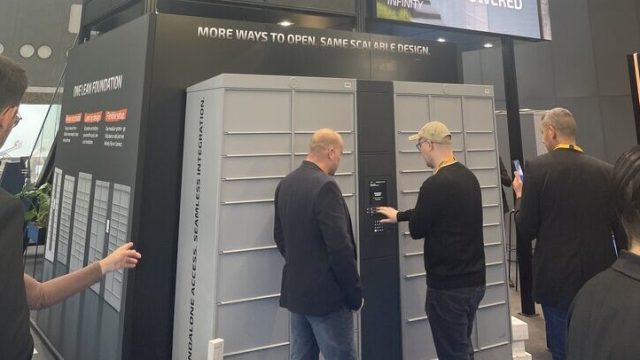 SwipBox представила решения для постаматов Connect и Flex на выставке Parcel+Post Expo