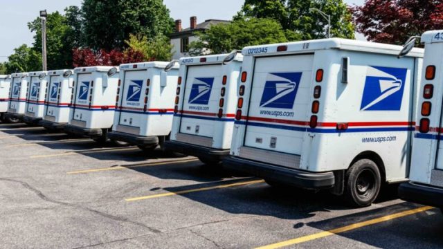 USPS сократила убытки в третьем квартале, но предупредила о сохраняющемся кризисе ликвидности