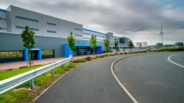 Amazon открыла на севере Англии фулфилмент-центр стоимостью $642 млн