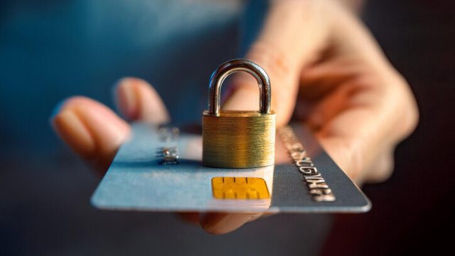 An Post практически устранила мошенничество при онлайн-платежах с карт с помощью Safecypher