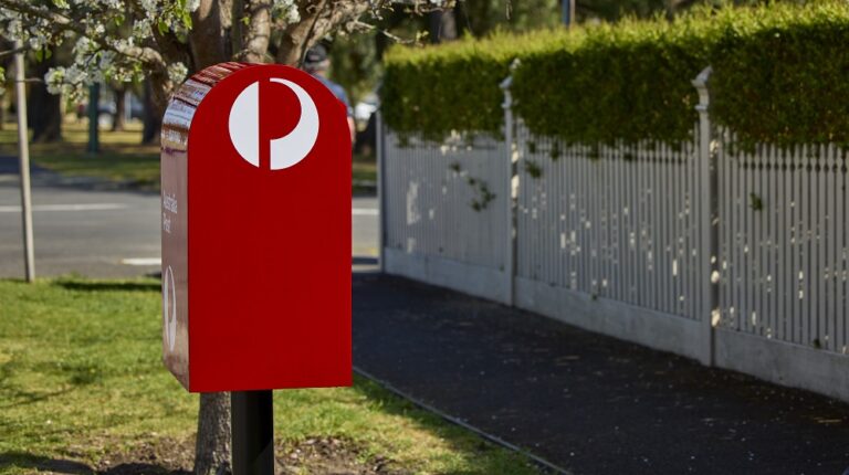 Australia Post предлагает повысить стоимость марок из-за убытков от отправки писем