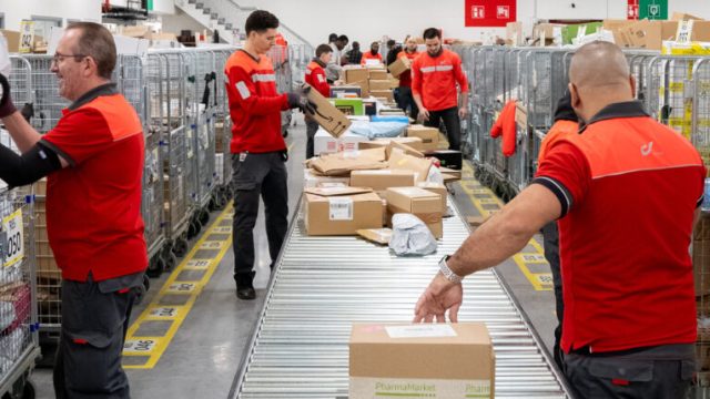 bpost начала перевод сотрудников в распределительный центр в Эвере