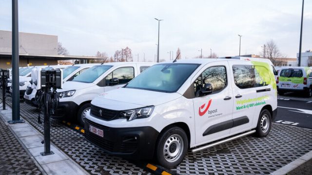 bpost пополнит парк доставки до 3 000 электрофургонов