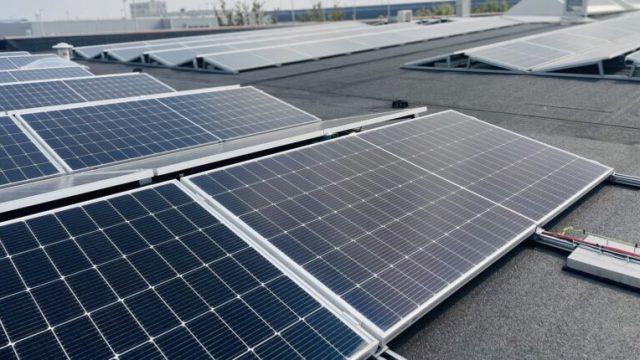 bpost установила ещё 618 солнечных панелей для сокращения выбросов углерода