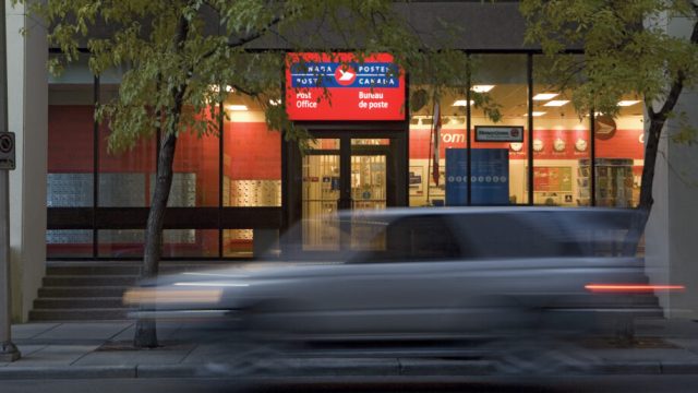 Canada Post зафиксировала убыток в размере 107 млн канадских долларов в первом квартале 2023 года
