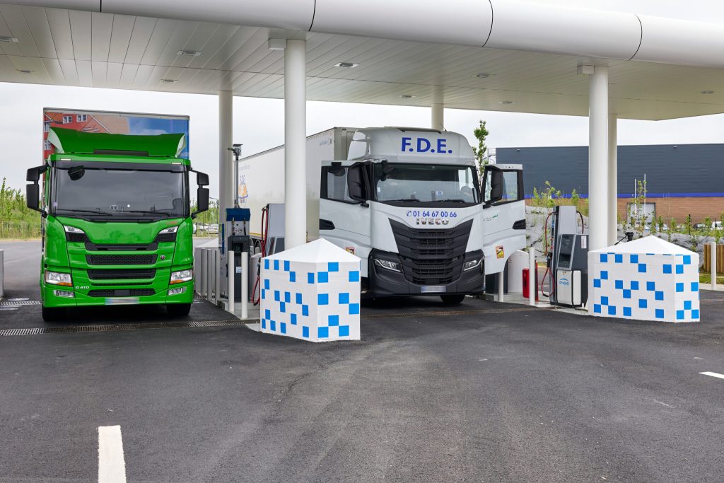 CEVA и партнёры тестируют экологичную сеть автомобильных грузоперевозок