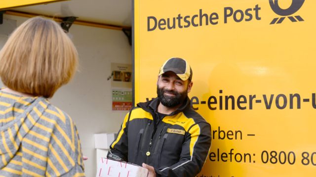 Deutsche Post DHL запустила бесплатное бронирование забора посылок