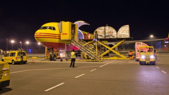 DHL Express запустила для клиентов услугу с использованием экологичного авиационного топлива