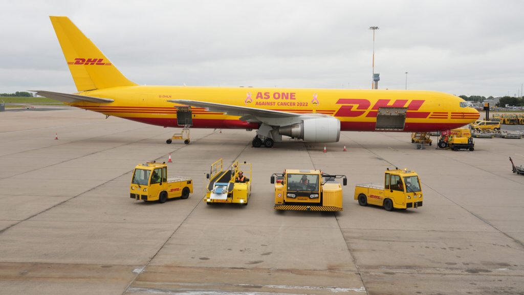 DHL Express инвестирует £16 млн в электрическую наземную технику в аэропорту Ист-Мидлендс