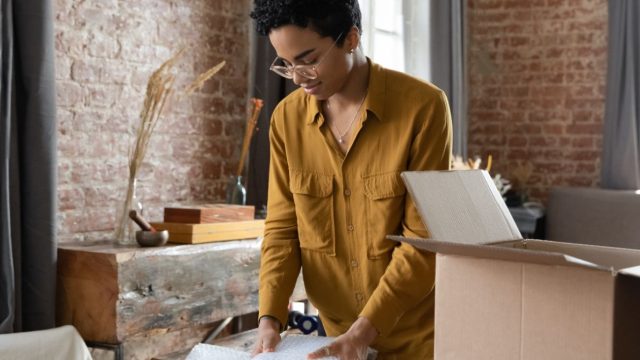 DHL Parcel UK заключила партнёрство с платформой возвратов ZigZag