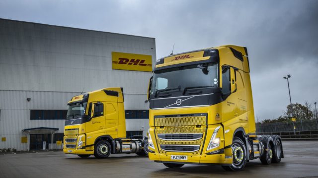 DHL Supply Chain вводит в автопарк Великобритании 20 грузовиков на биометане