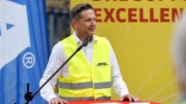 DHL Supply Chain открыла автоматизированный фулфилмент-центр для IKEA