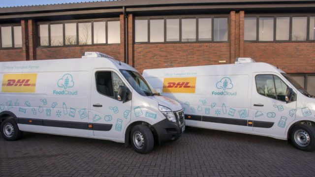 DHL Supply Chain профинансирует 11 фургонов для перераспределения продуктов в Ирландии