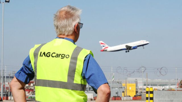 DHL заключила соглашение на использование 60 млн литров экологичного авиационного топлива