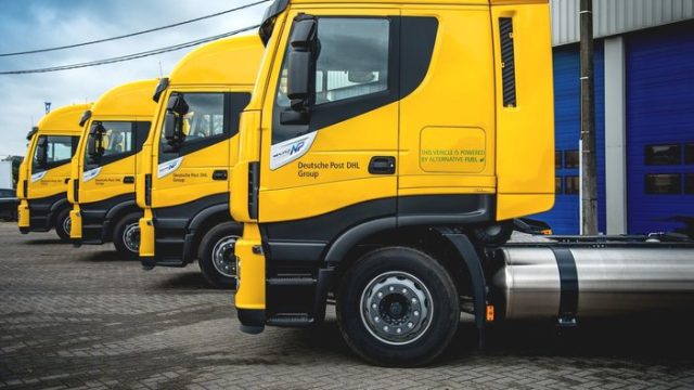 DHL запускает грузовики на природном газе для дальних перевозок