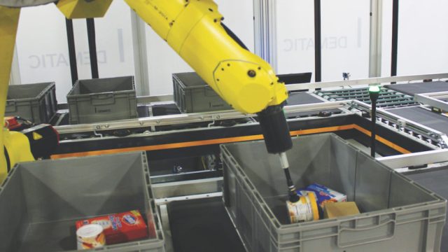 Drakes Supermarkets выбрала роботизированную систему комплектования Dematic