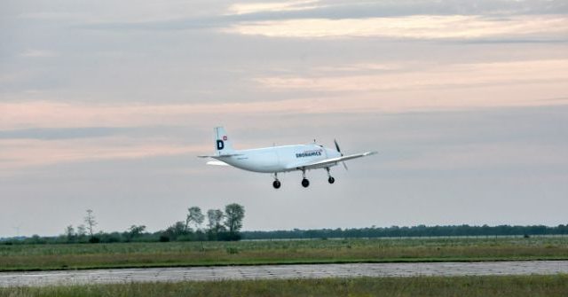 Dronamics и Emirates Post Group испытали доставку дронами на средние и дальние расстояния