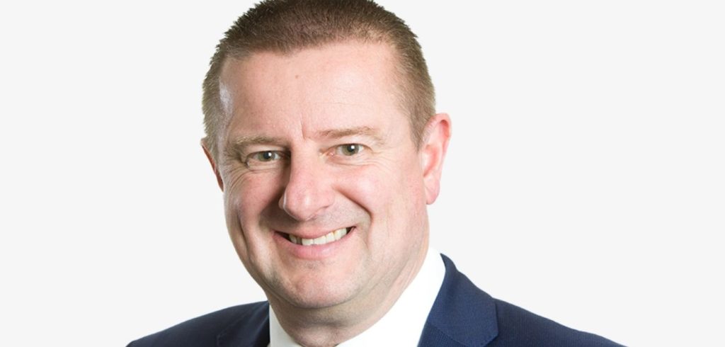 DX назначила Пола Иббетсона генеральным директором