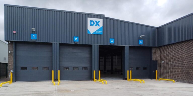 DX открыла новый хаб в Великобритании для поддержки роста посылочного бизнеса