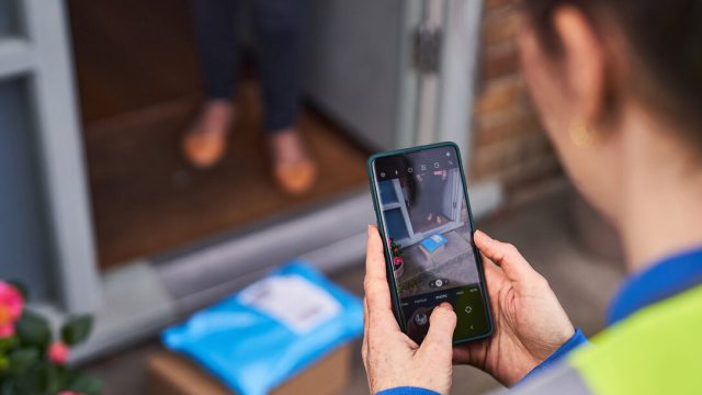 Evri использует ИИ для разработки ПО для контроля доставки посылок