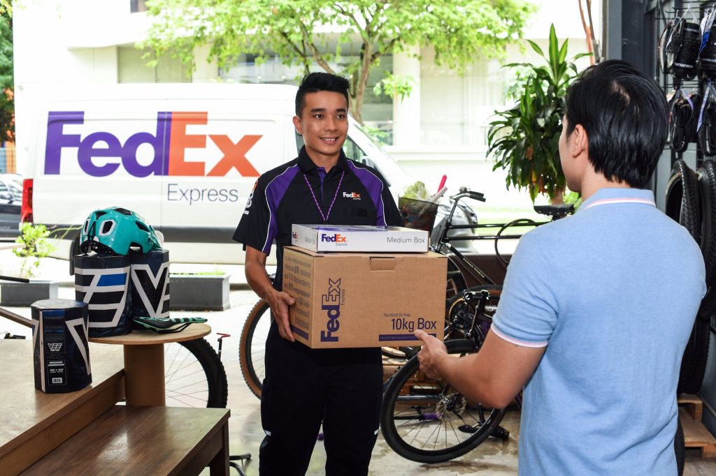 FedEx и eBay помогут компаниям из Азиатско-Тихоокеанского региона развивать электронную торговлю