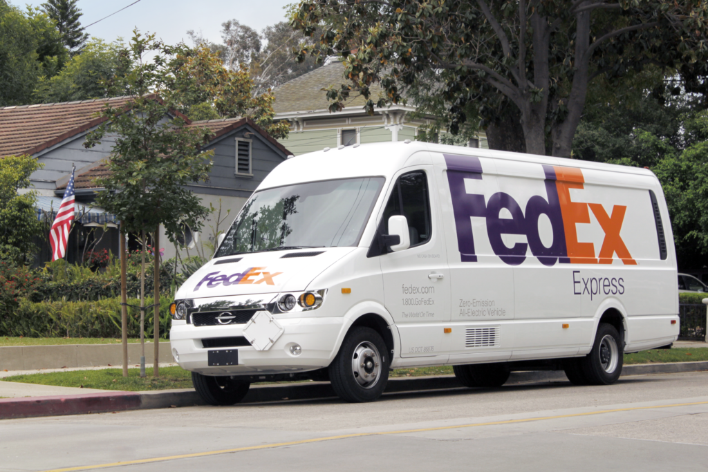 FedEx приобретает 1 000 электромобилей Chanje