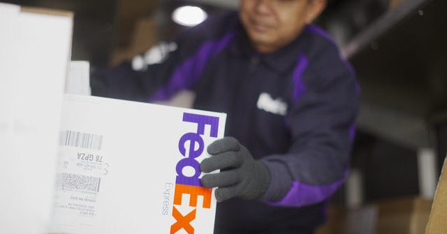 FedEx расширяет работу в США до шести дней в неделю