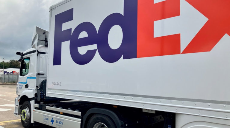 FedEx тестирует электрический тягач на магистральных маршрутах в Великобритании