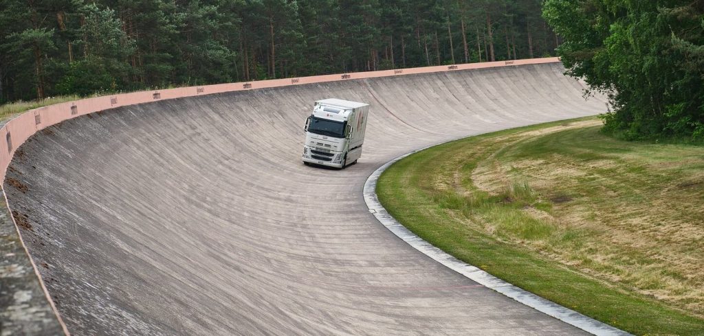 Futuricum, DPD Switzerland и Continental установили новый рекорд дальности для электрического грузовика