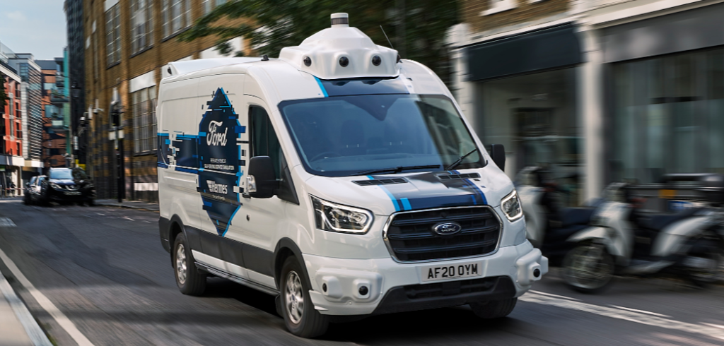 Hermes и Ford начали испытания автономной доставки в Великобритании