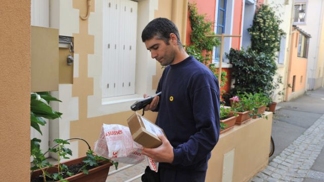 La Poste официально запустит сервис доставки по подписке для частных клиентов