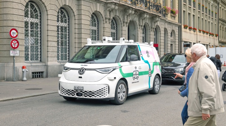 Loxo и Planzer запустили коммерческую автономную доставку в Европе