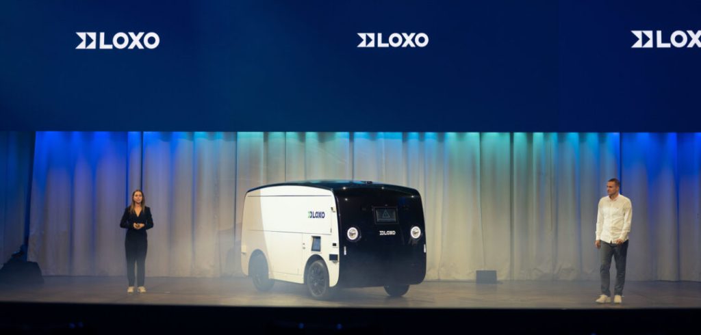 Loxo представила автономный автомобиль для доставки на последней миле