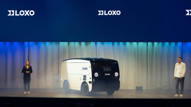 Loxo представила автономный автомобиль для доставки на последней миле