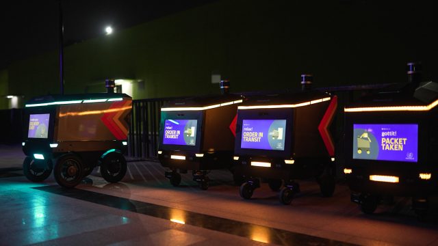 Ottonomy представила автономных роботов-доставщиков на выставке CES перед запуском в США