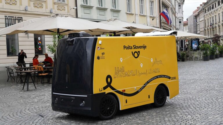 Pošta Slovenije и Любляна начали испытания автономной доставки на последней миле