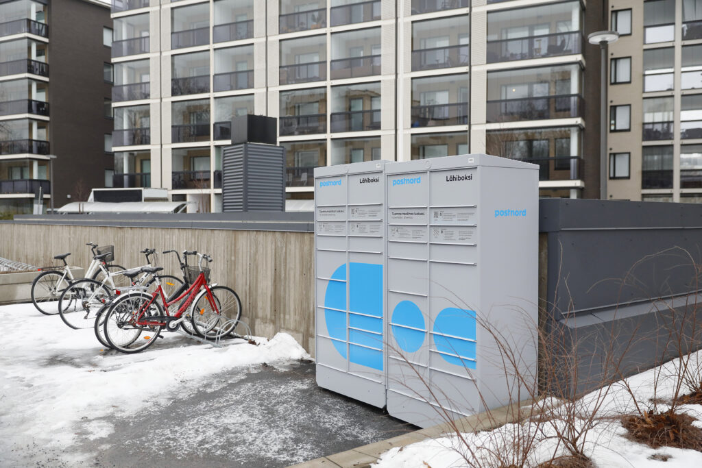 PostNord начинает развёртывание сети уличных постаматов в Финляндии